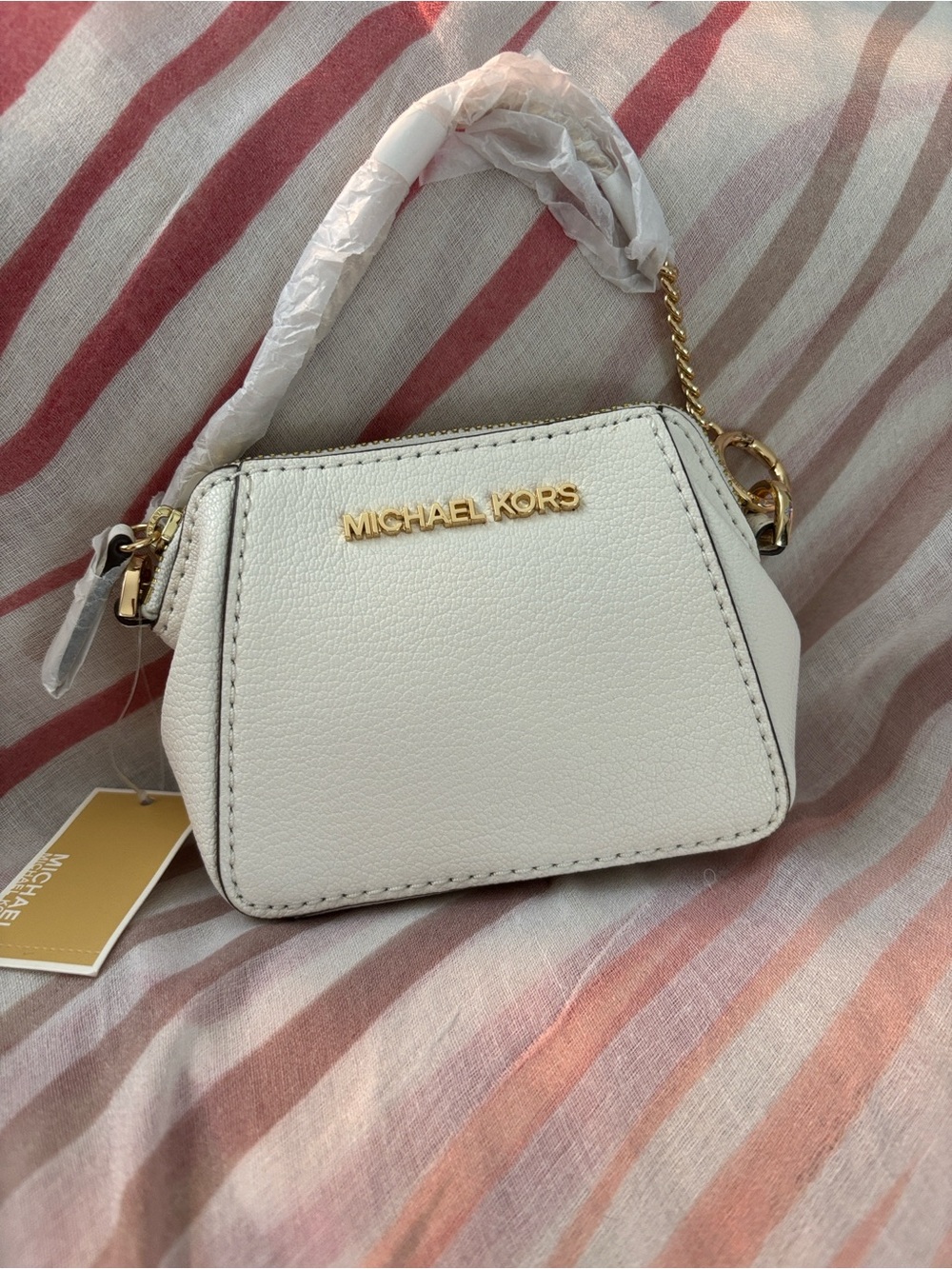 MICHAEL KORS White Pebbled Leather charlotte small key fob poach